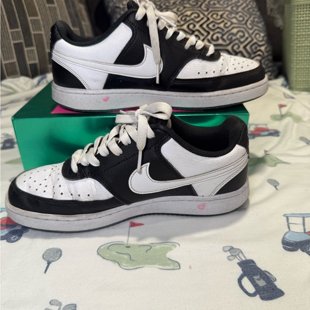 Nike Black Mesh Sneakers - Picture 3 of 10